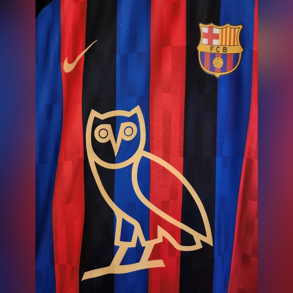 **NEW** OVO Robert Lewandowski #9 Barcelona FC